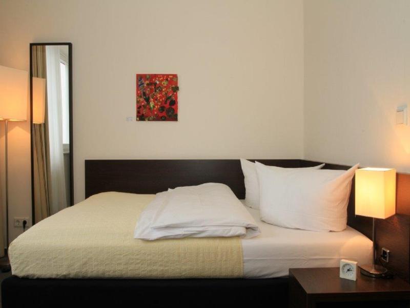 Hotel Luetzow Βερολίνο Εξωτερικό φωτογραφία